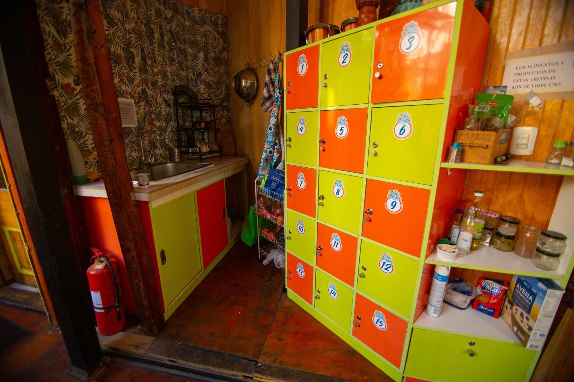 La Casa Del Puerto, Hostal Cultural, Cerro Alegre Valparaiso Exterior photo